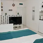 Deni